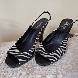Zebra striped UNLISTED shoes